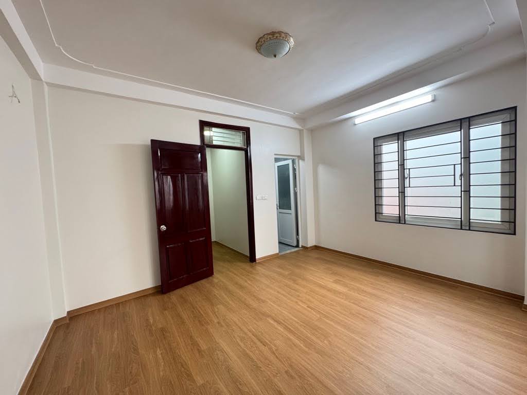 Ô TÔ  ĐỖ CỬA - LÔ GÓC -  NGÕ ĐẸP - NHÀ MỚI Ở LUÔN -  TRUNG TÂM HÀ TRÌ - NHỈNH 7 TỶ ĐỒNG